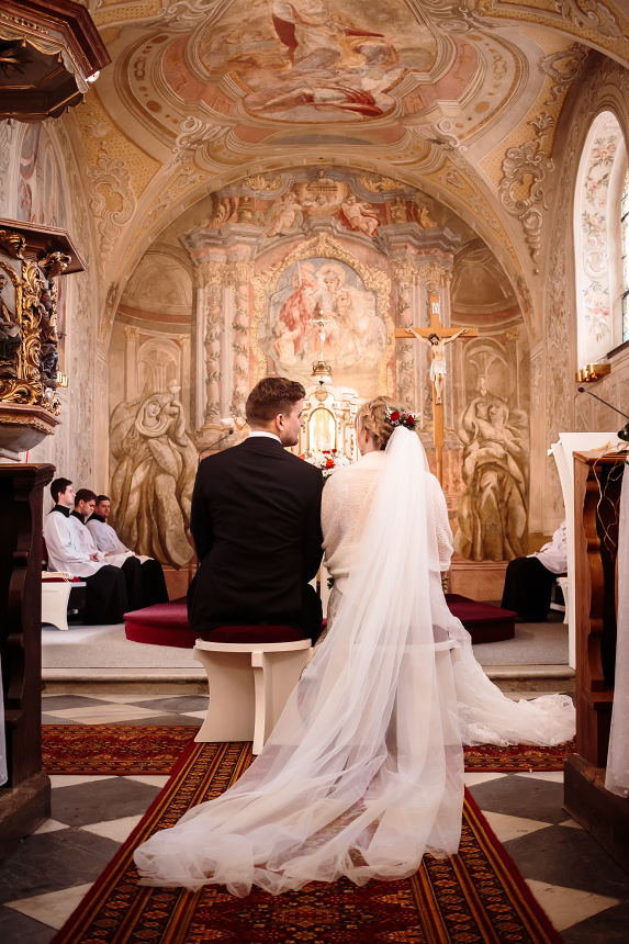 svatební foto obřad kostel šenov